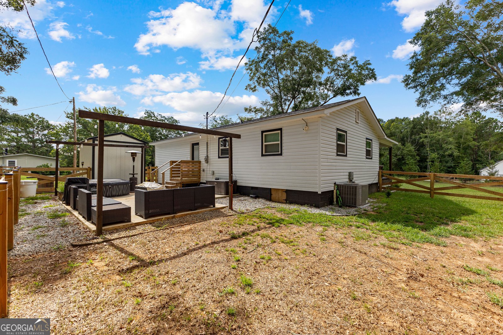 351 East Milner Road Zebulon - 53