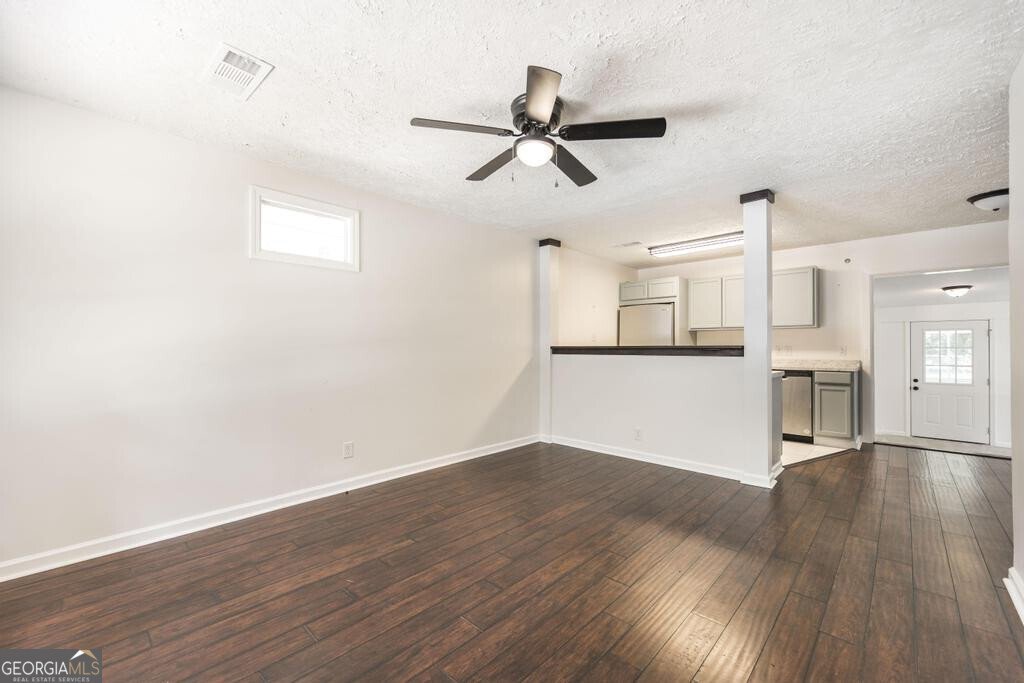302 Briardale Avenue Warner Robins - 11