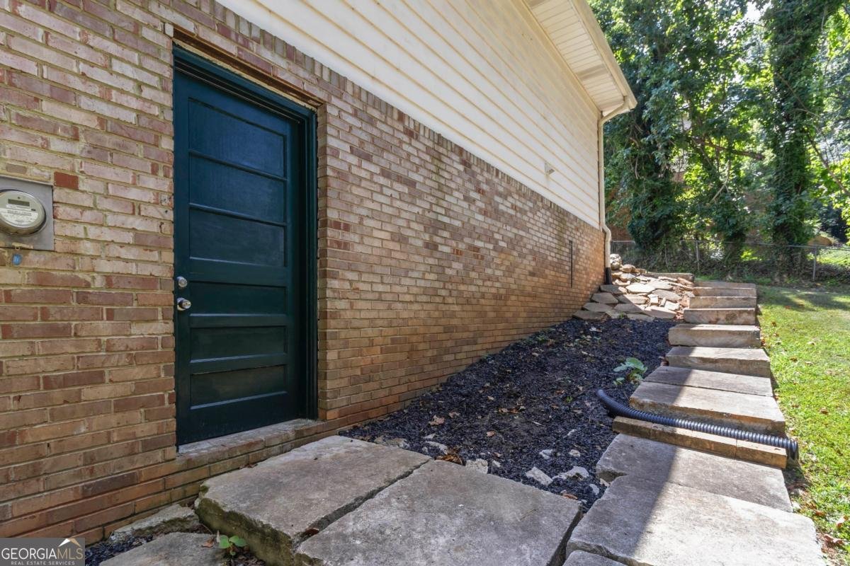 3075 Hidden Drive Lawrenceville - 33