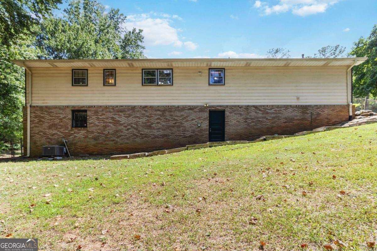3075 Hidden Drive Lawrenceville - 34