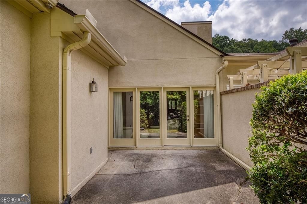 4590 Village Drive Dunwoody - 28