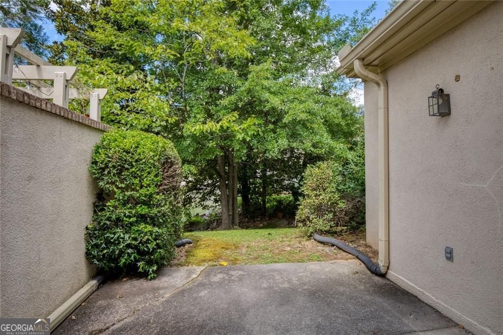 4590 Village Drive Dunwoody - 29