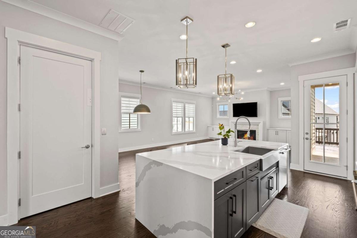 583 Club Drive Woodstock - 18