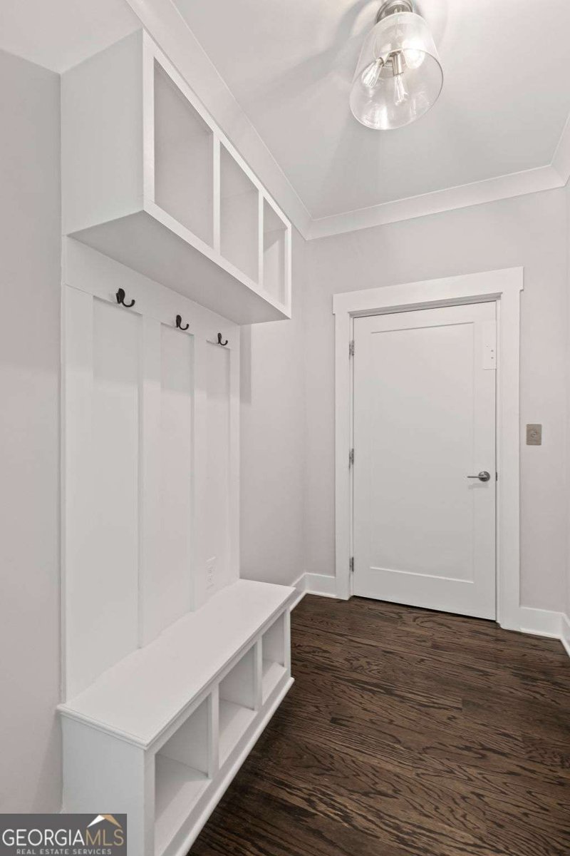 583 Club Drive Woodstock - 23