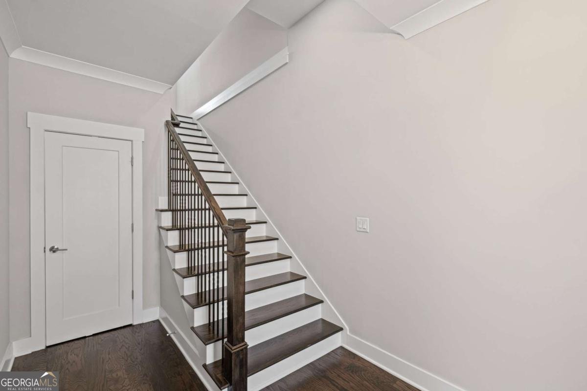 583 Club Drive Woodstock - 27