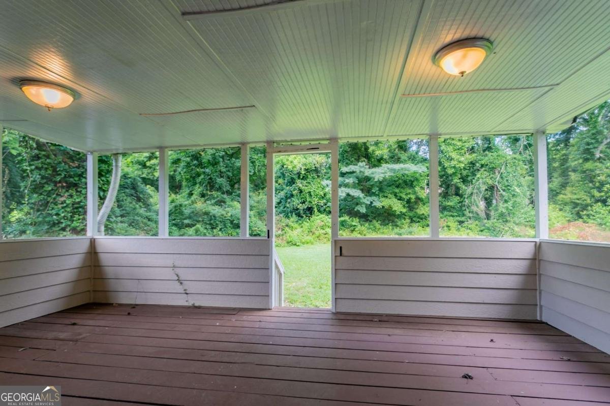 542 Hasty Drive Lithia Springs - 29