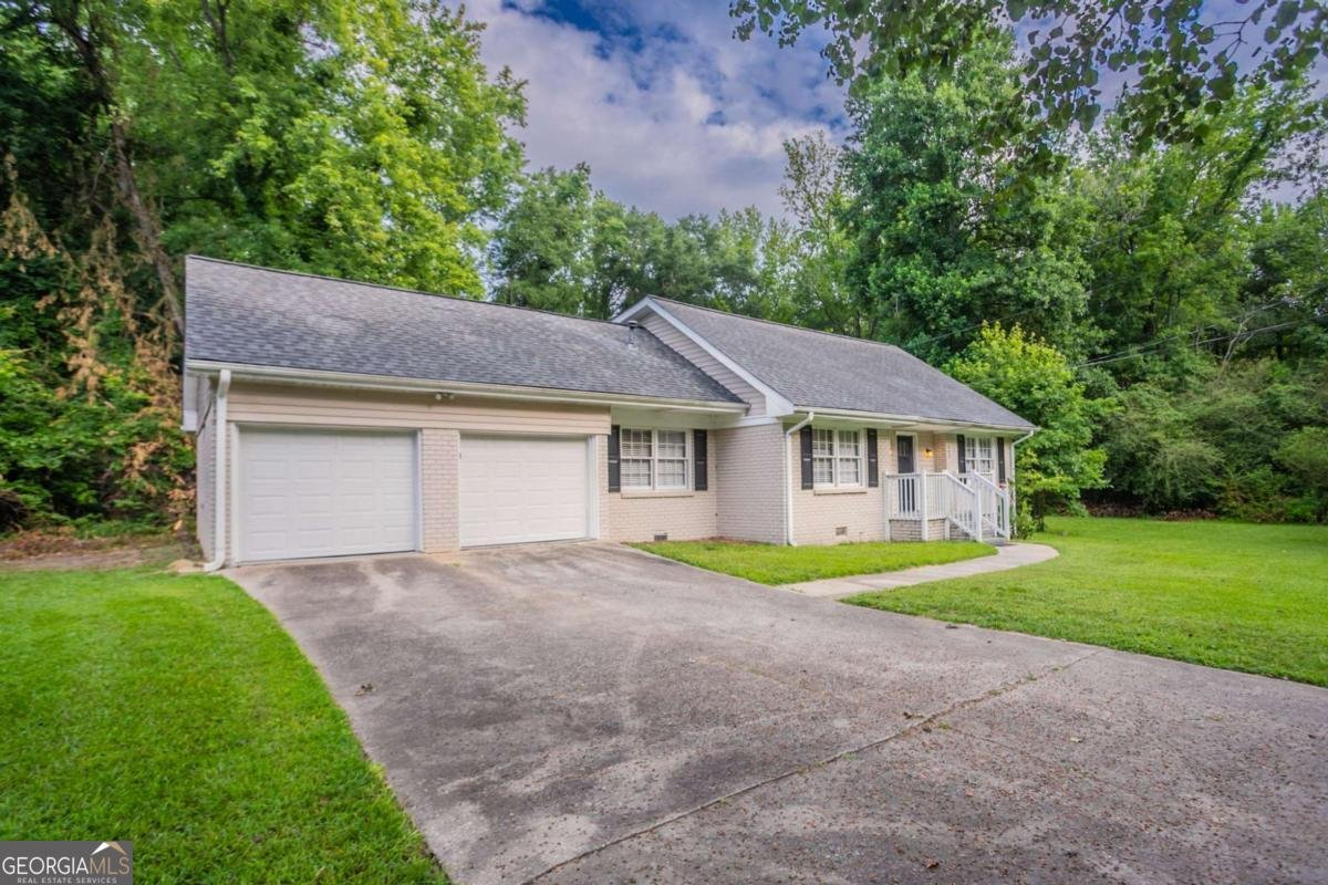 542 Hasty Drive Lithia Springs - 3