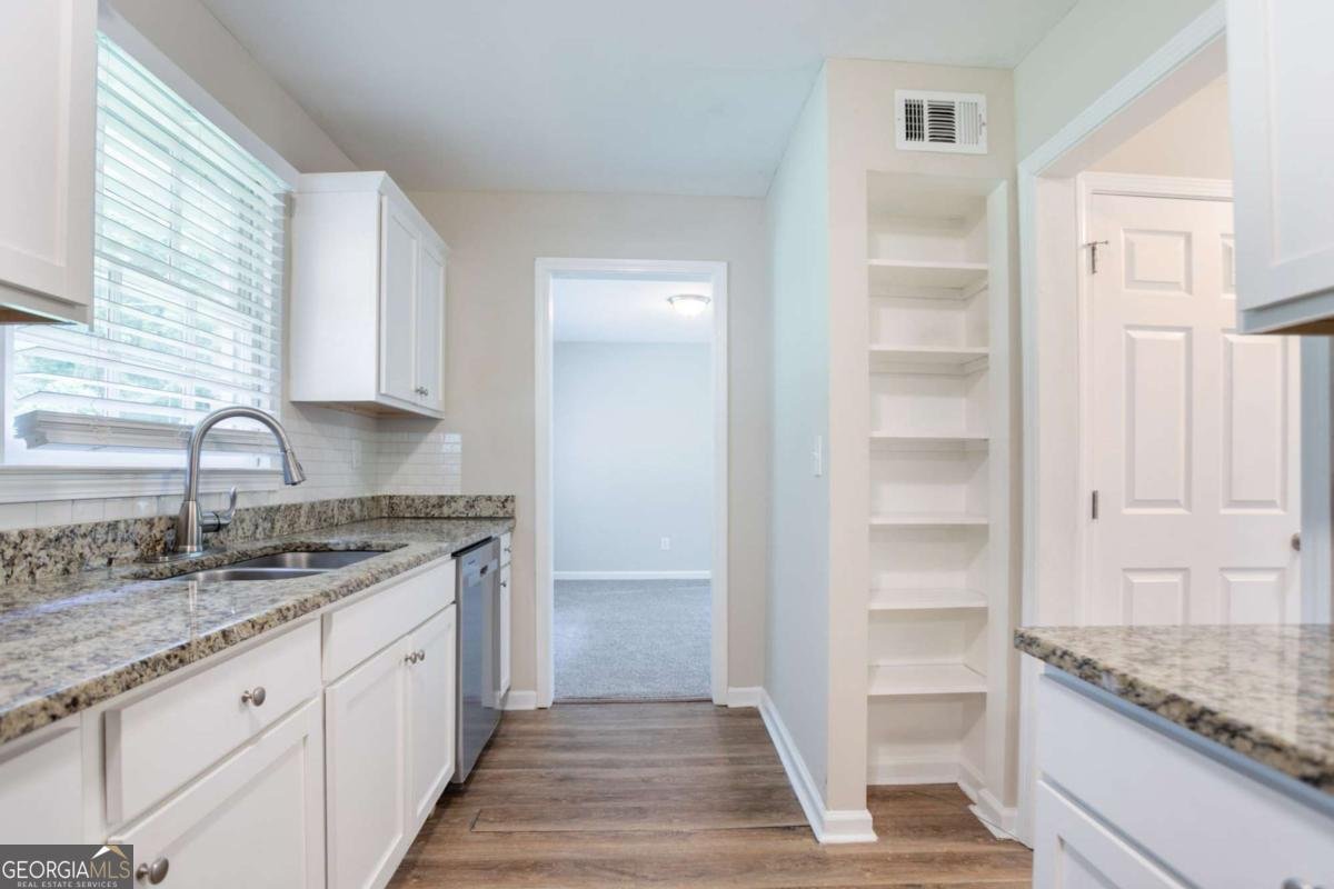 542 Hasty Drive Lithia Springs - 9