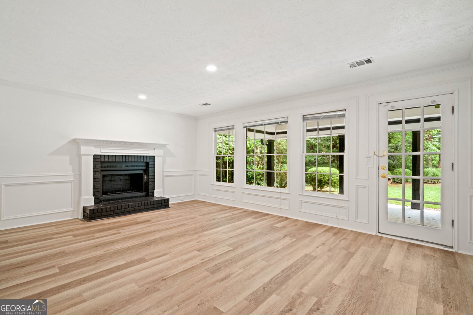4220 Singing Post Lane Roswell - 10