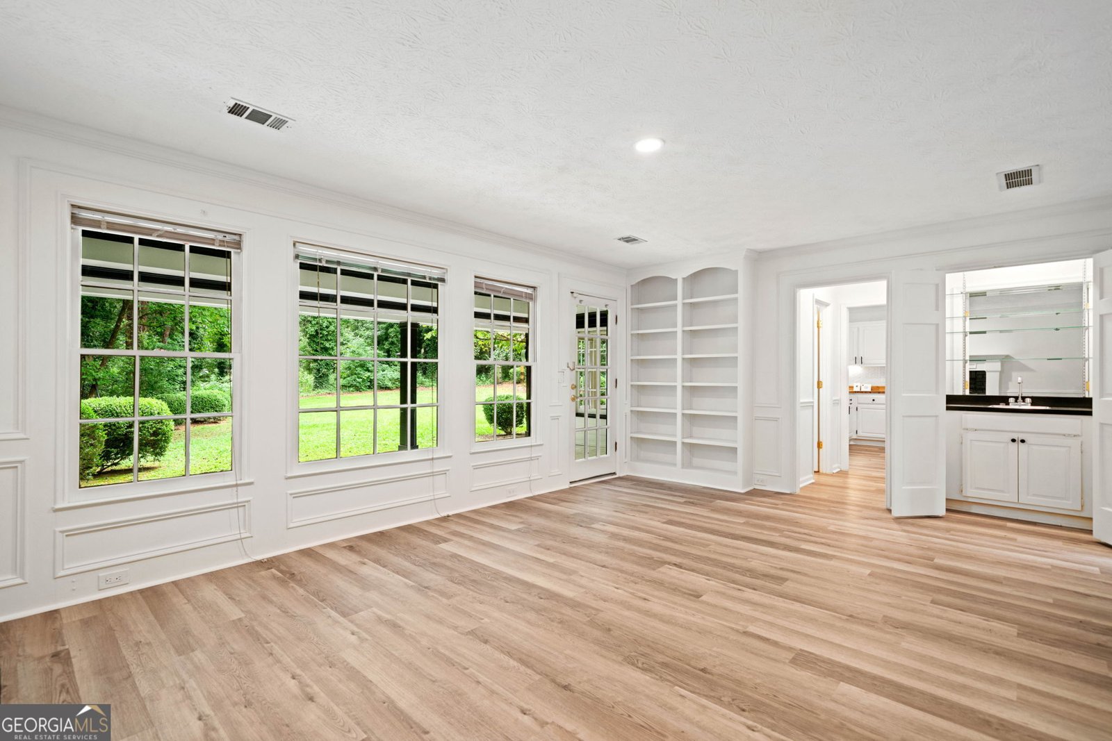 4220 Singing Post Lane Roswell - 12