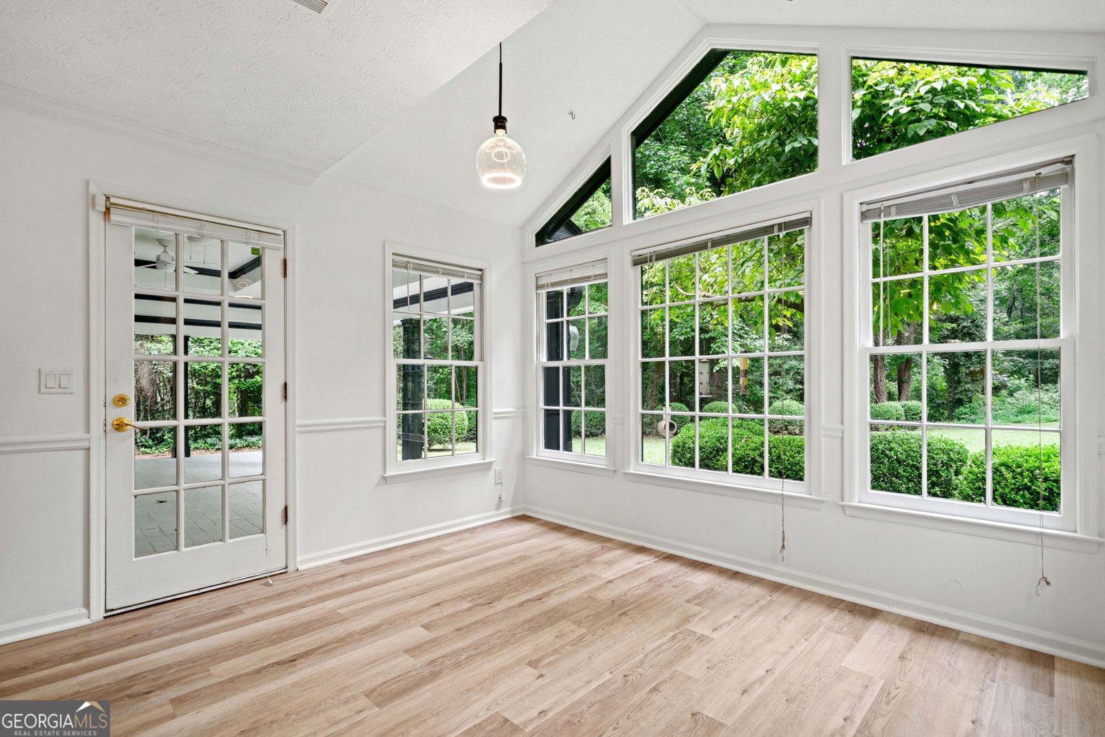 4220 Singing Post Lane Roswell - 19