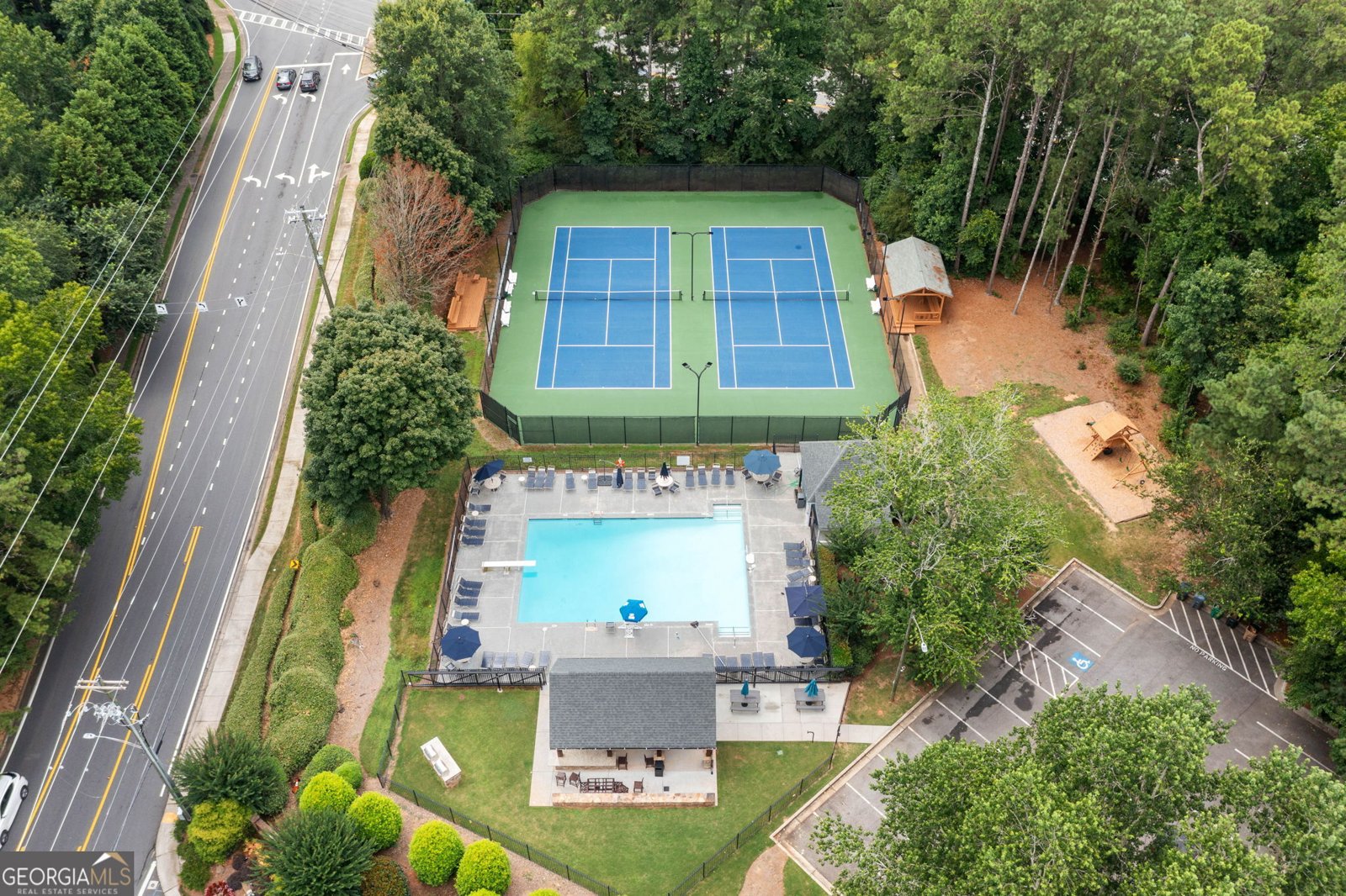 4220 Singing Post Lane Roswell - 6