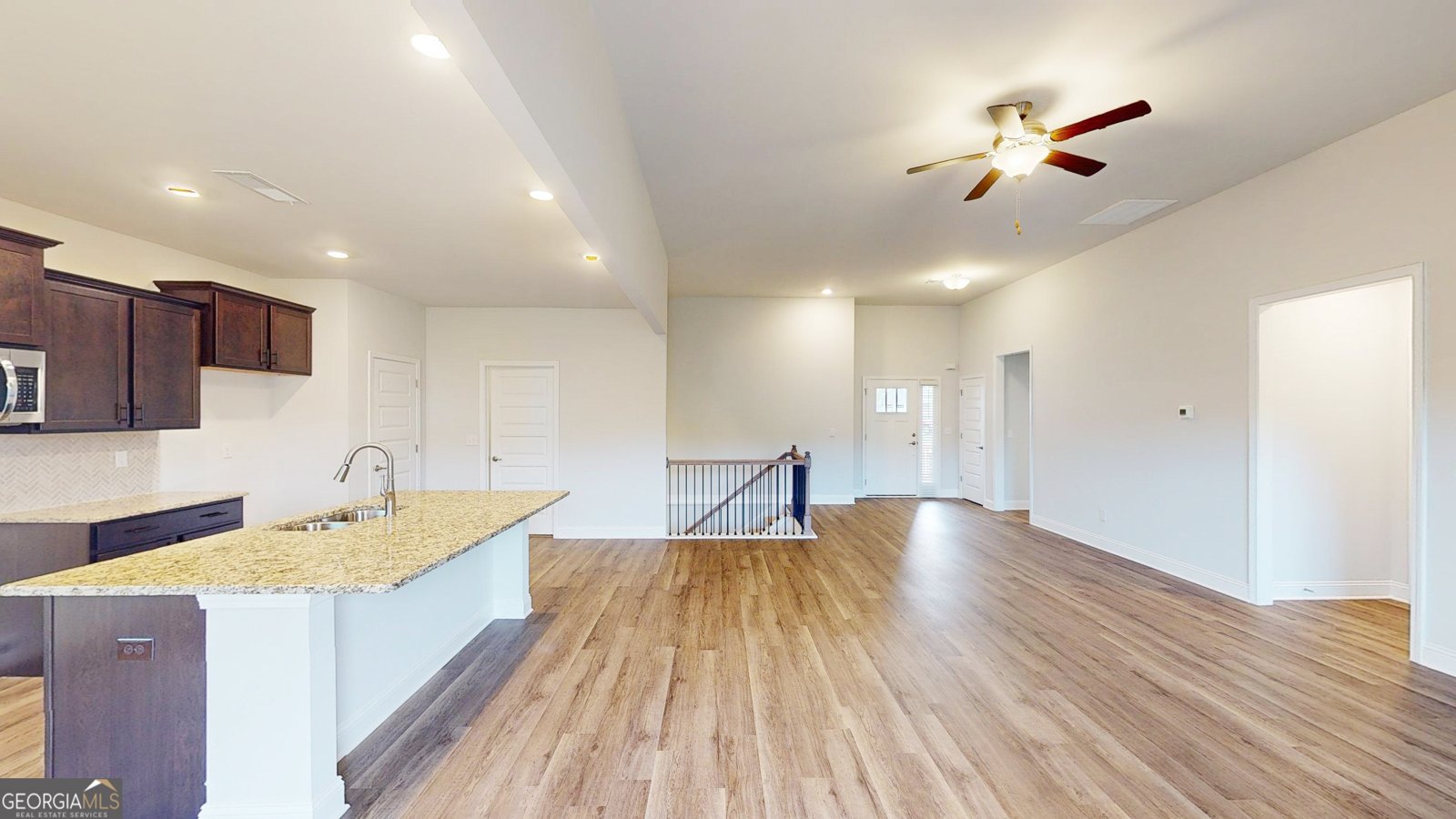 450 SOUTHERN OAKS Drive Macon - 24