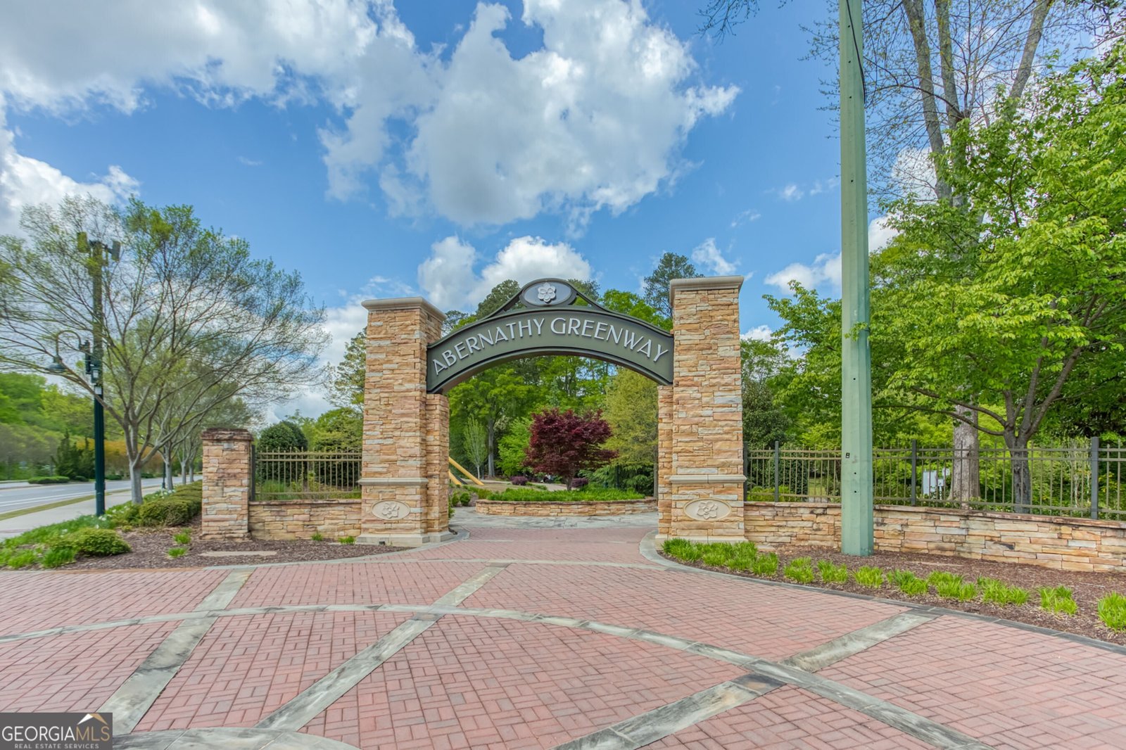 390 Spalding Drive Sandy Springs - 31