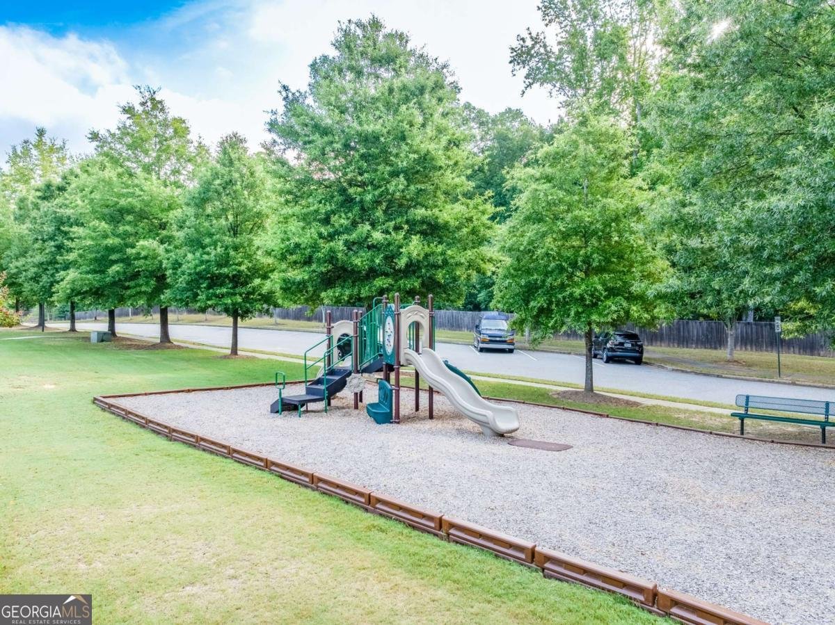 1327 Eisenhower Avenue Bogart - 52