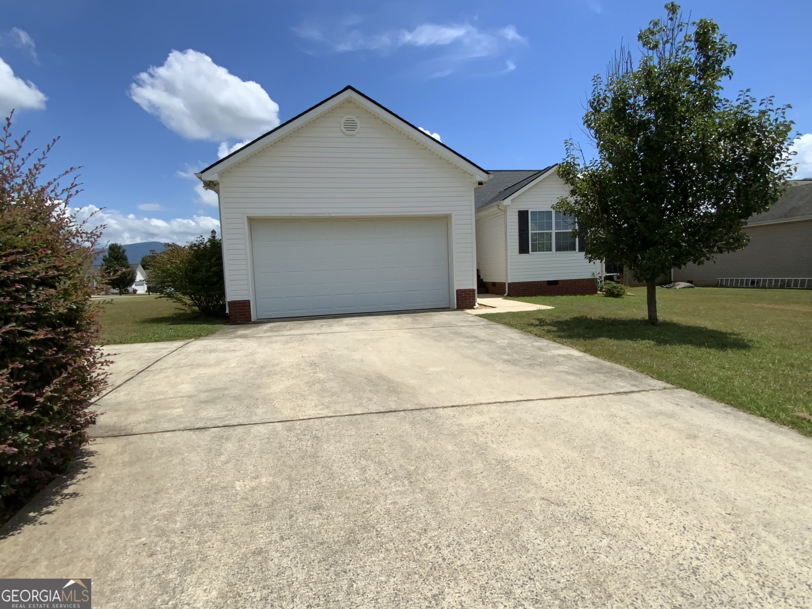142 Elizabeth Way Chatsworth - 2
