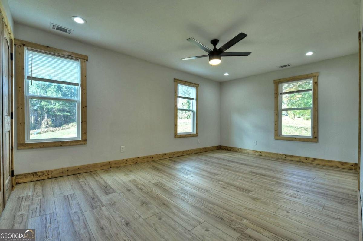 252 School Street Mccaysville - 16