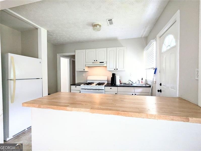 1954 Taylor Avenue East Point - 9