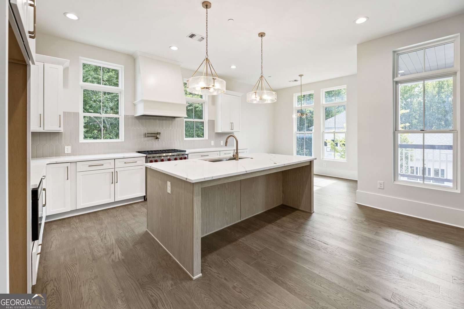 12455 Broadwell Road Milton - 14
