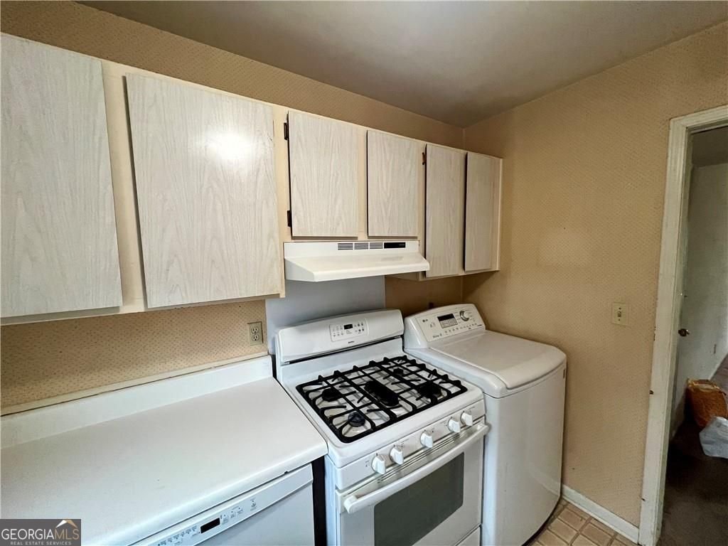 5693 Kingsport Drive Atlanta - 5