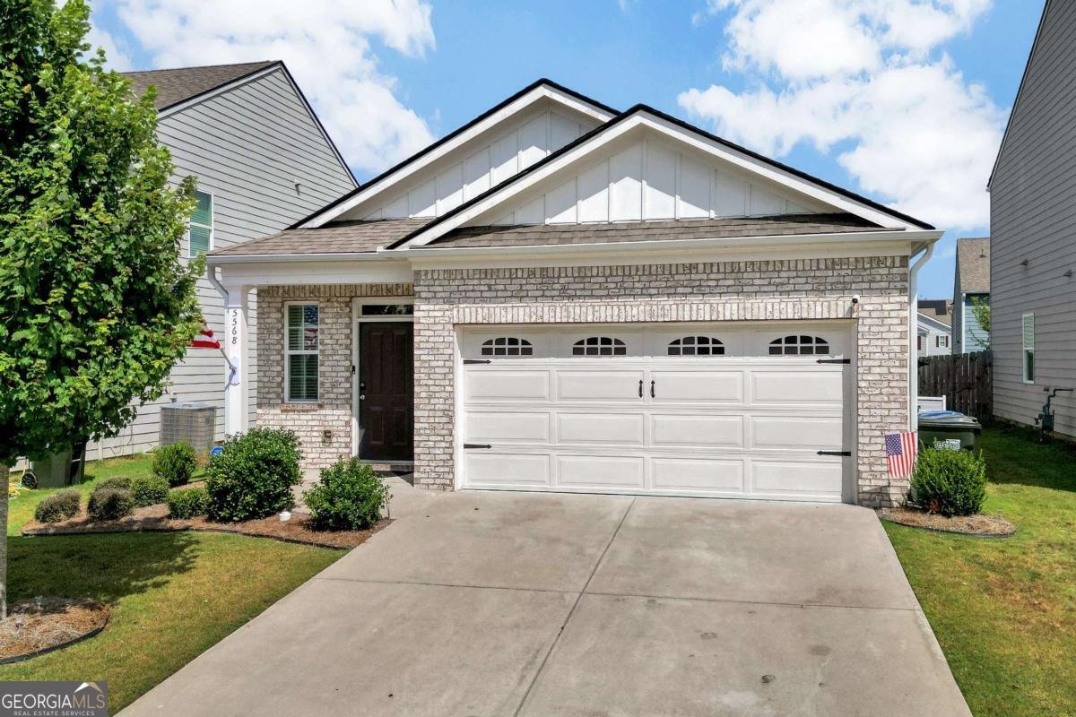5568 Foxglove Way Oakwood - 1