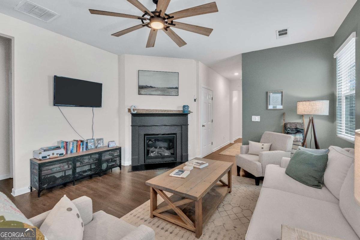 5568 Foxglove Way Oakwood - 9