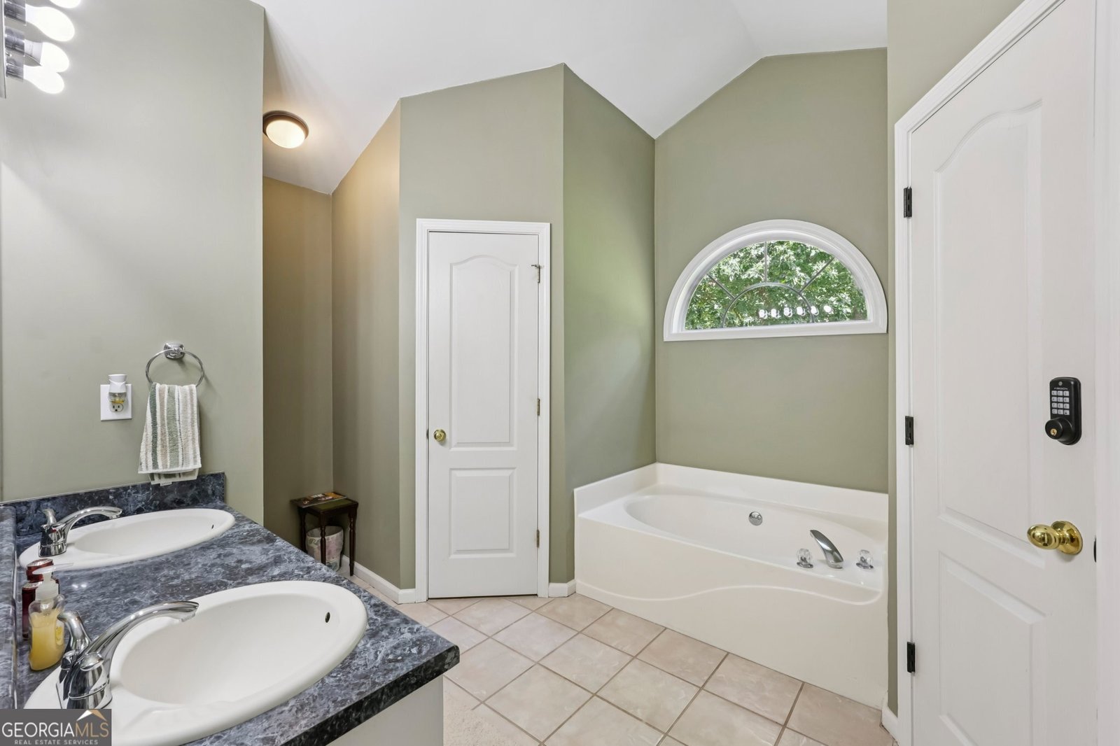 108 Glenoaks Court McDonough - 33