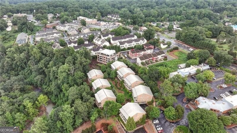 812 Creek View Lane Roswell - 29