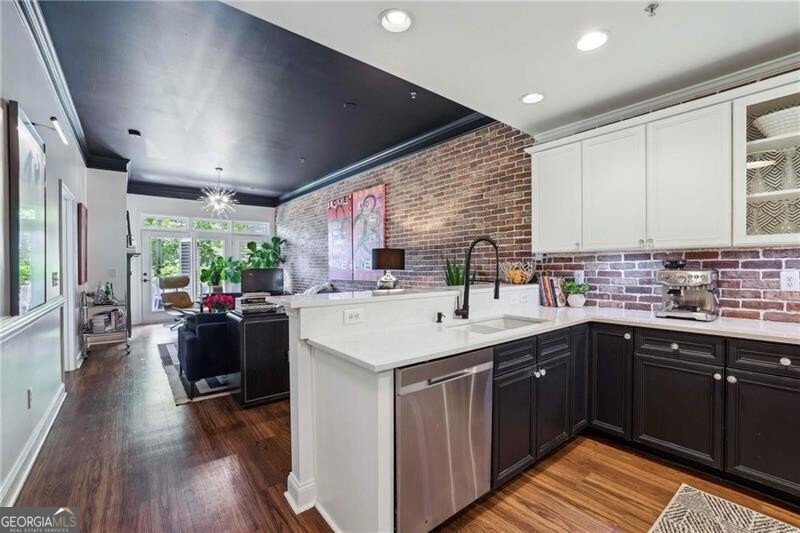 812 Creek View Lane Roswell - 7