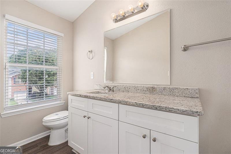 5072 WINDSOR FORREST Lane Atlanta - 11