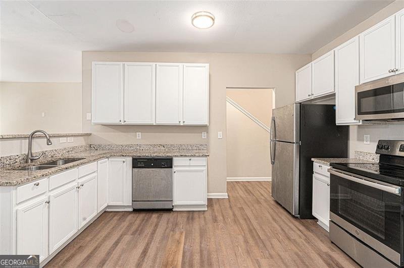 5072 WINDSOR FORREST Lane Atlanta - 5
