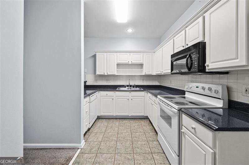1245 CREEK FOREST Lane Austell - 10