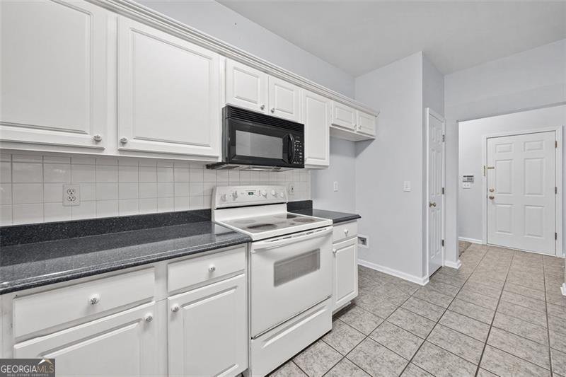 1245 CREEK FOREST Lane Austell - 11
