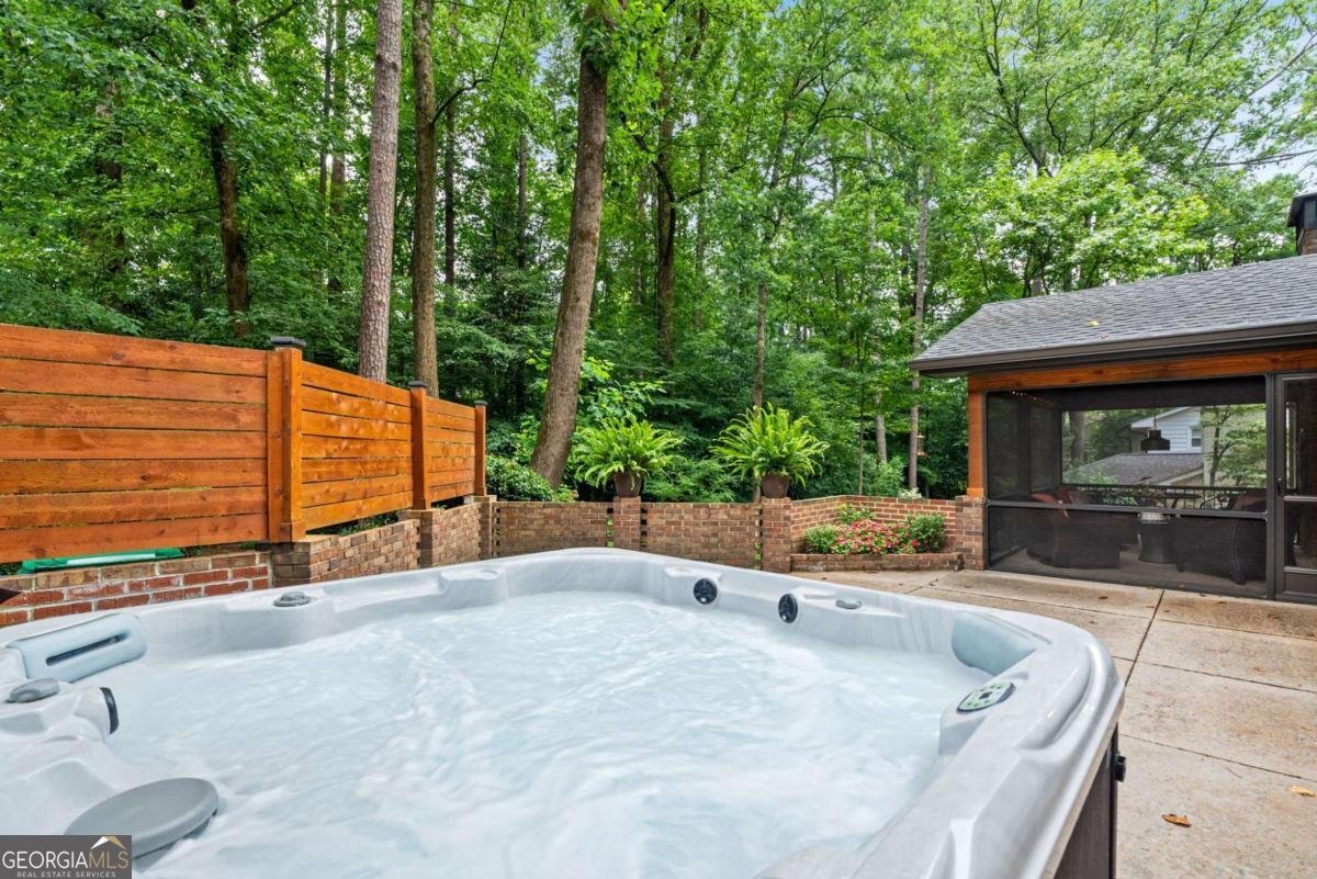 2869 Woodland Park Drive Atlanta - 28