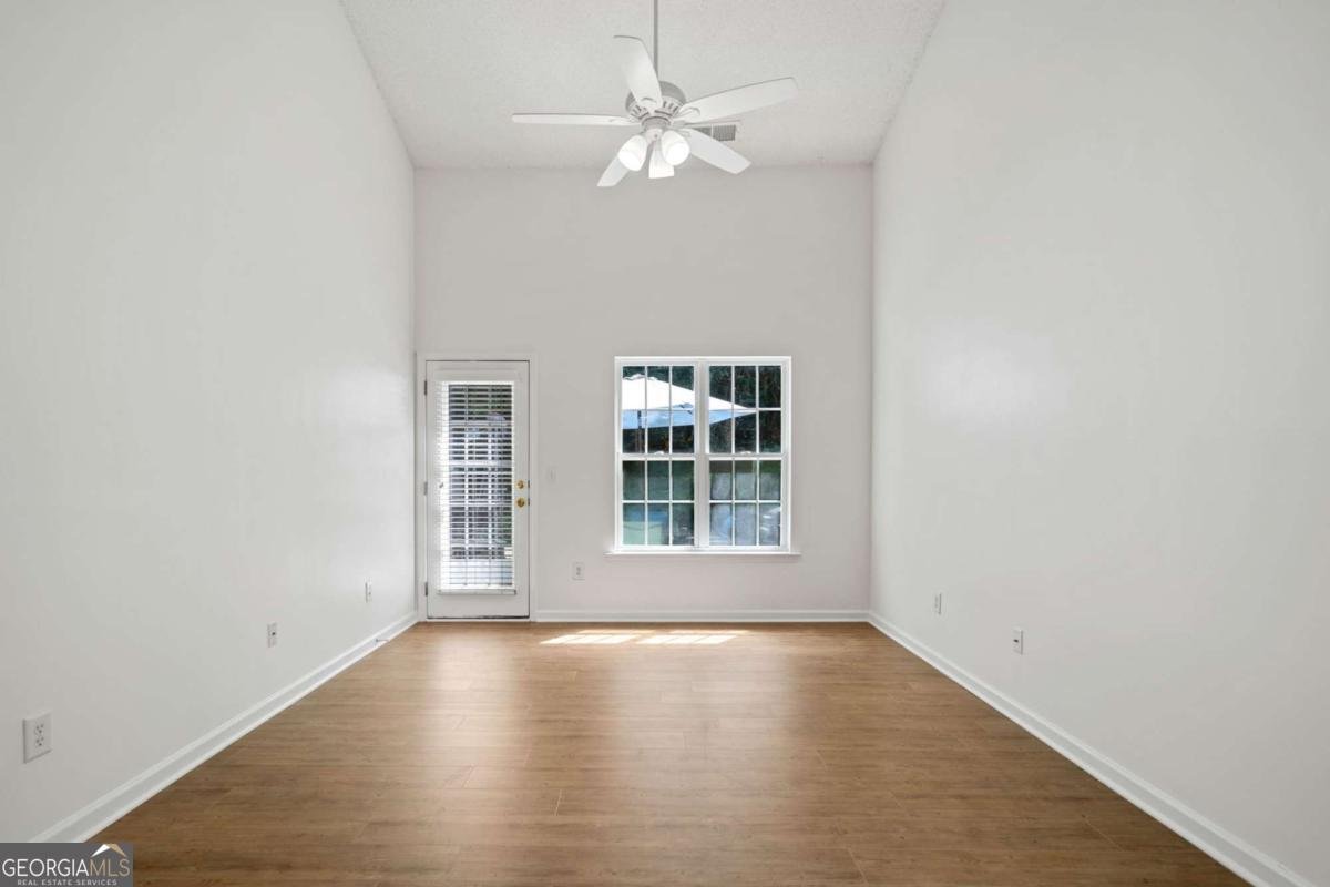 238 Fox Creek Boulevard Woodstock - 15