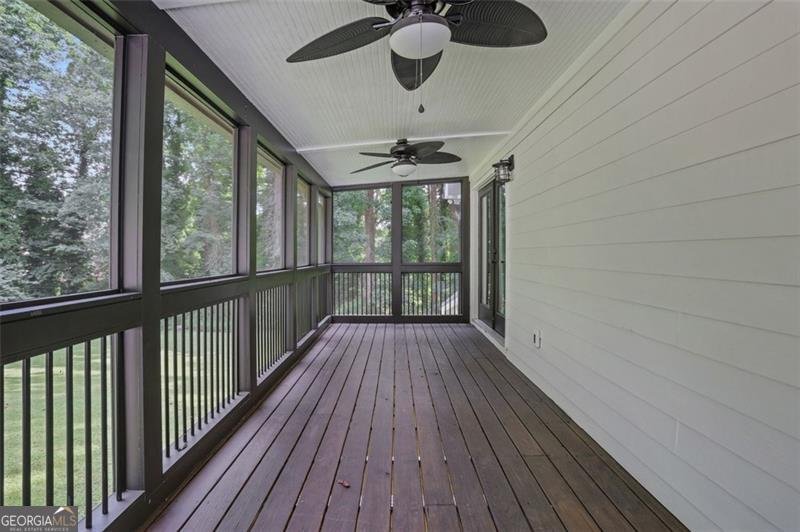 2244 GUNSTOCK Drive Stone Mountain - 45