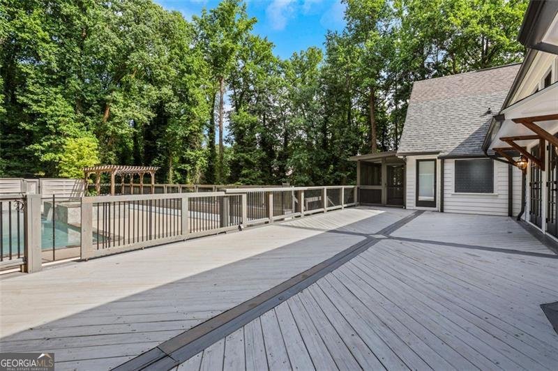 2244 GUNSTOCK Drive Stone Mountain - 58