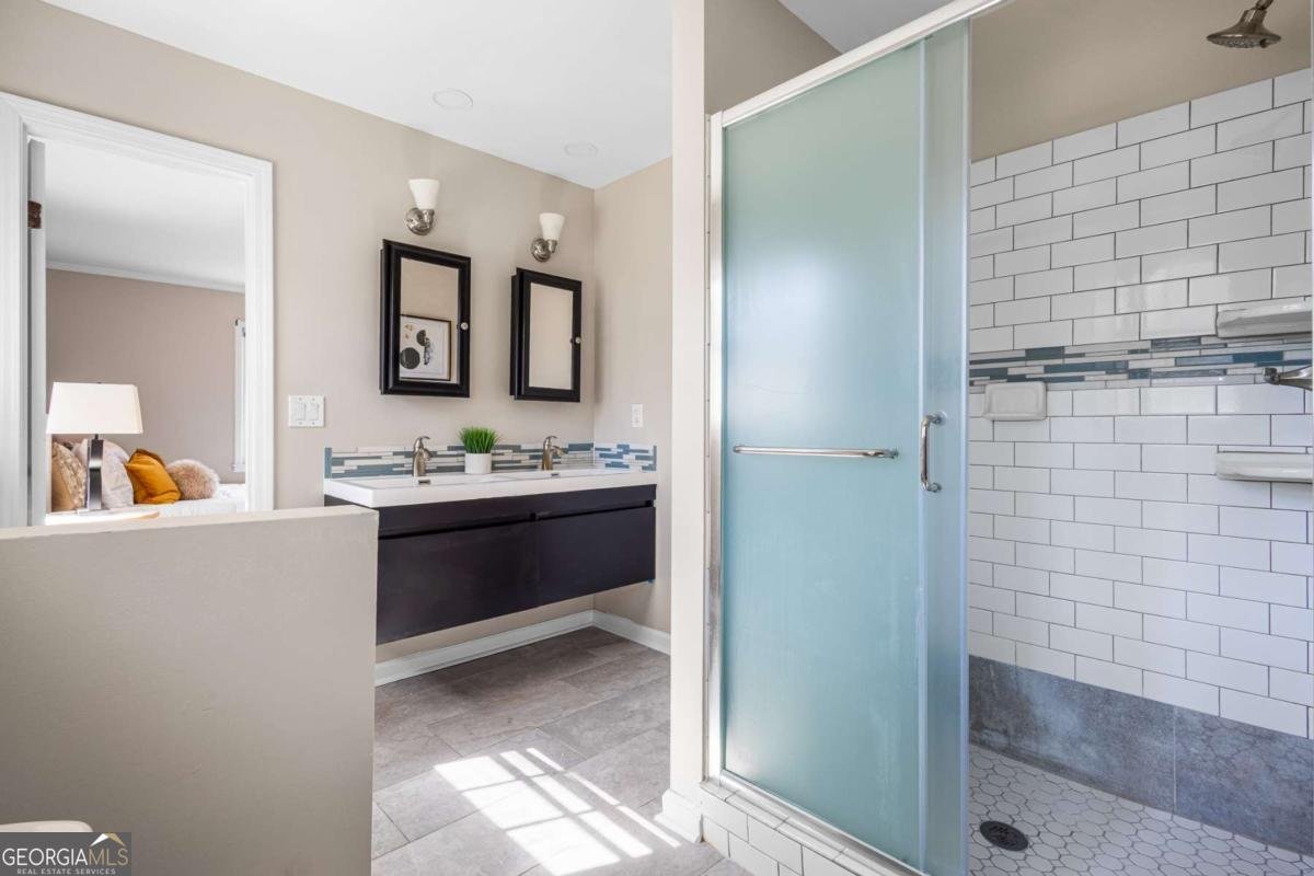 2519 Lauderdale Drive Atlanta - 17