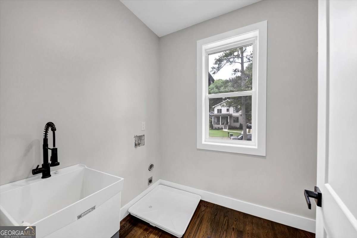 2877 Alexa Avenue Atlanta - 26