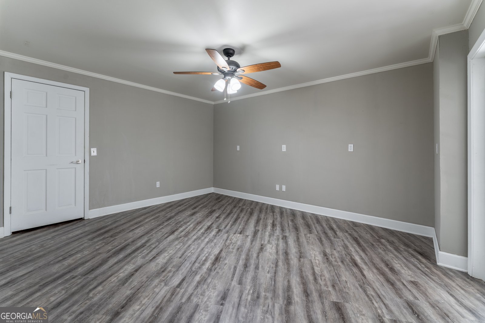 3568 LAKE Drive Smyrna - 35