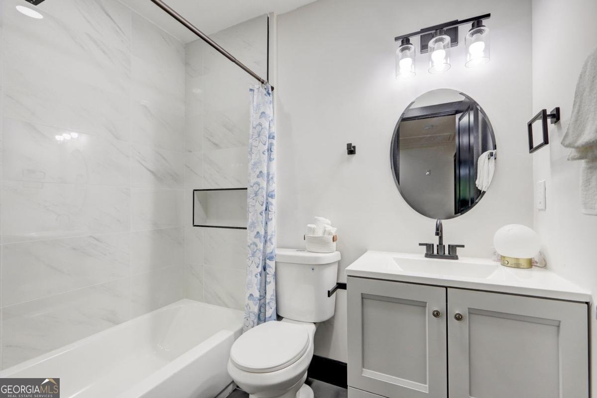 4041 Blanton Avenue Atlanta - 19