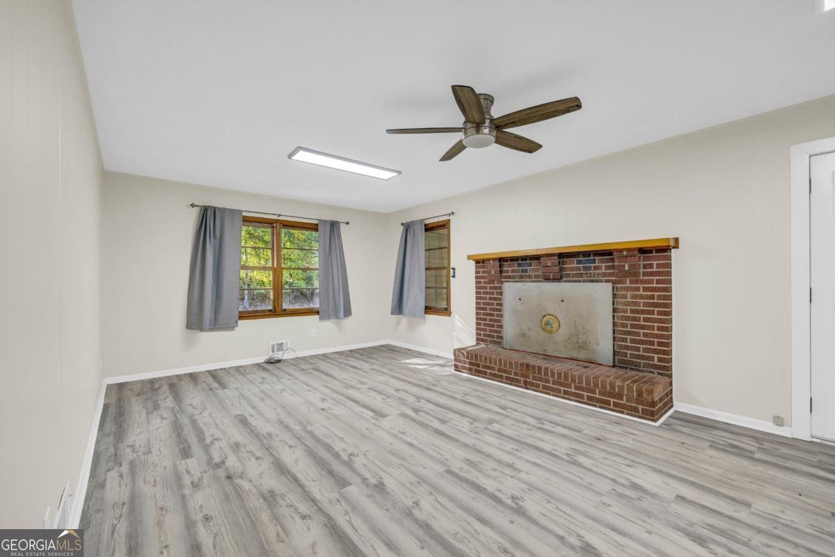 4638 Highway 63 Carnesville - 28