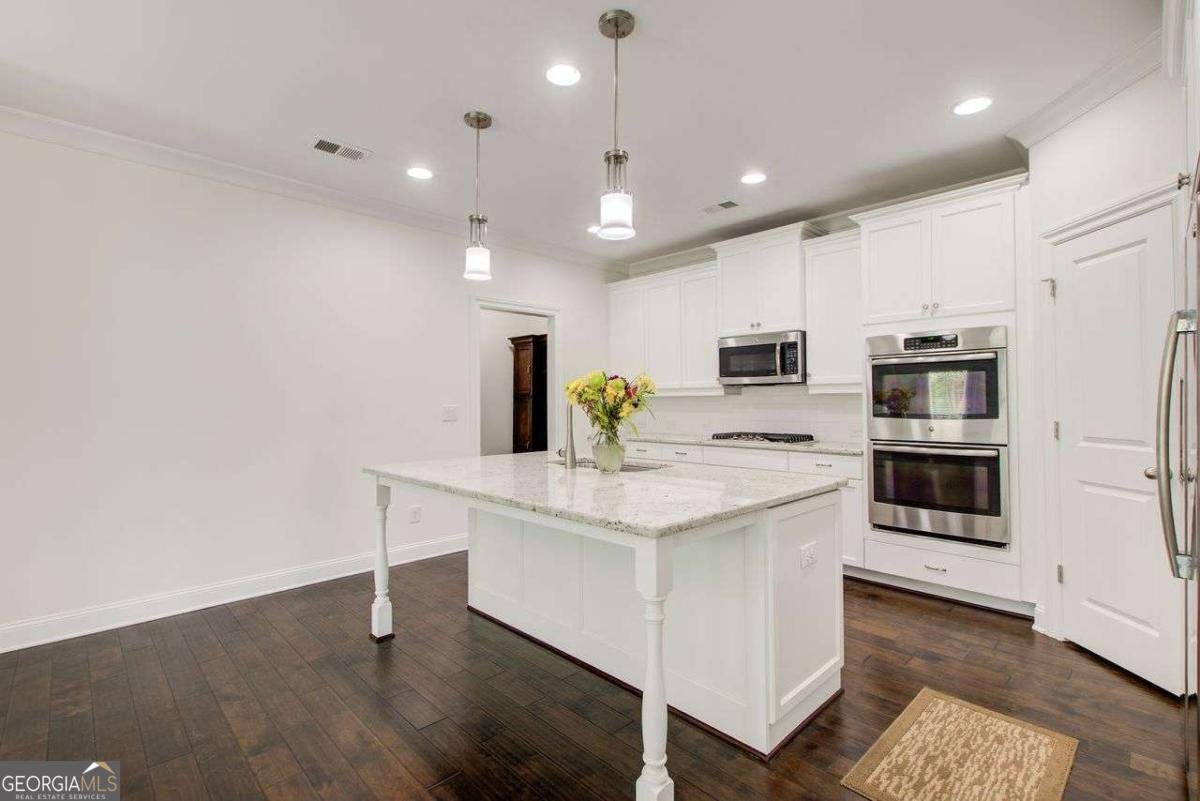 1040 PEYTON VIEW Court Alpharetta - 8