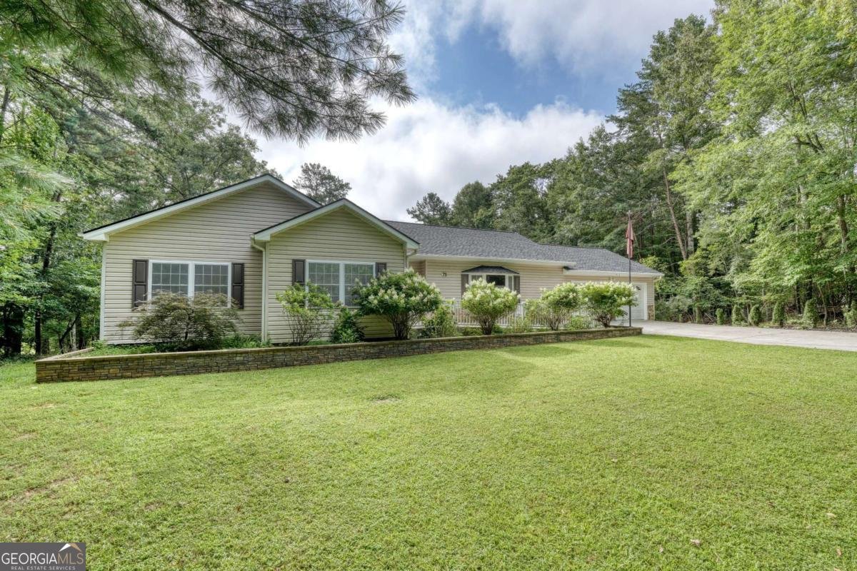 79 Mashie Lane Murphy - 1