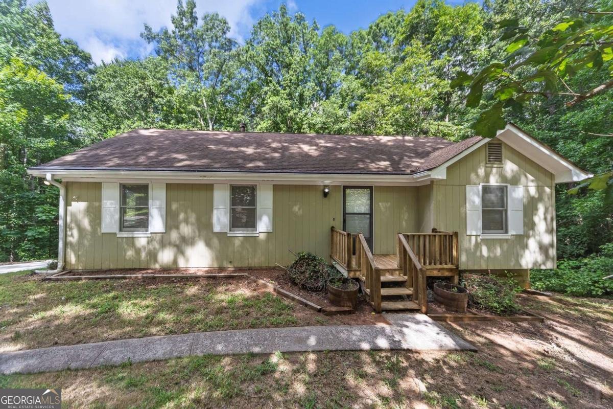 2202 Heath Drive Ball Ground - 1