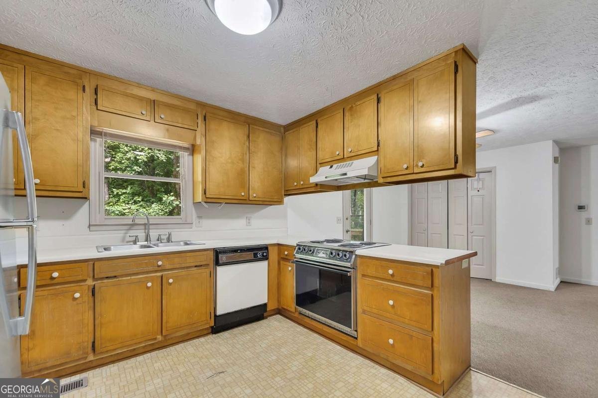 2202 Heath Drive Ball Ground - 14