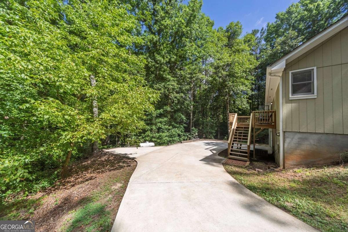 2202 Heath Drive Ball Ground - 26