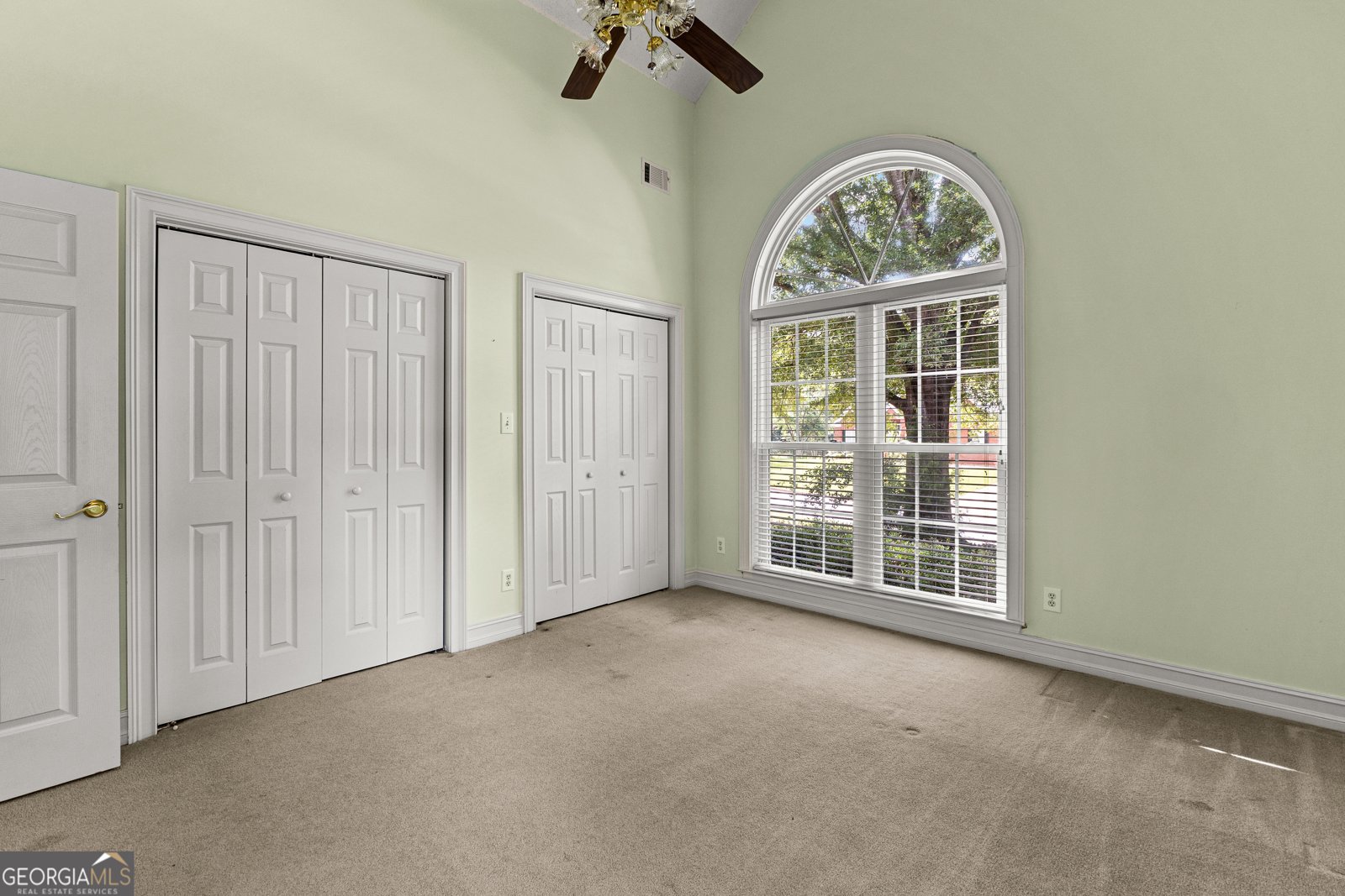 100 Moonview Place Fayetteville - 17