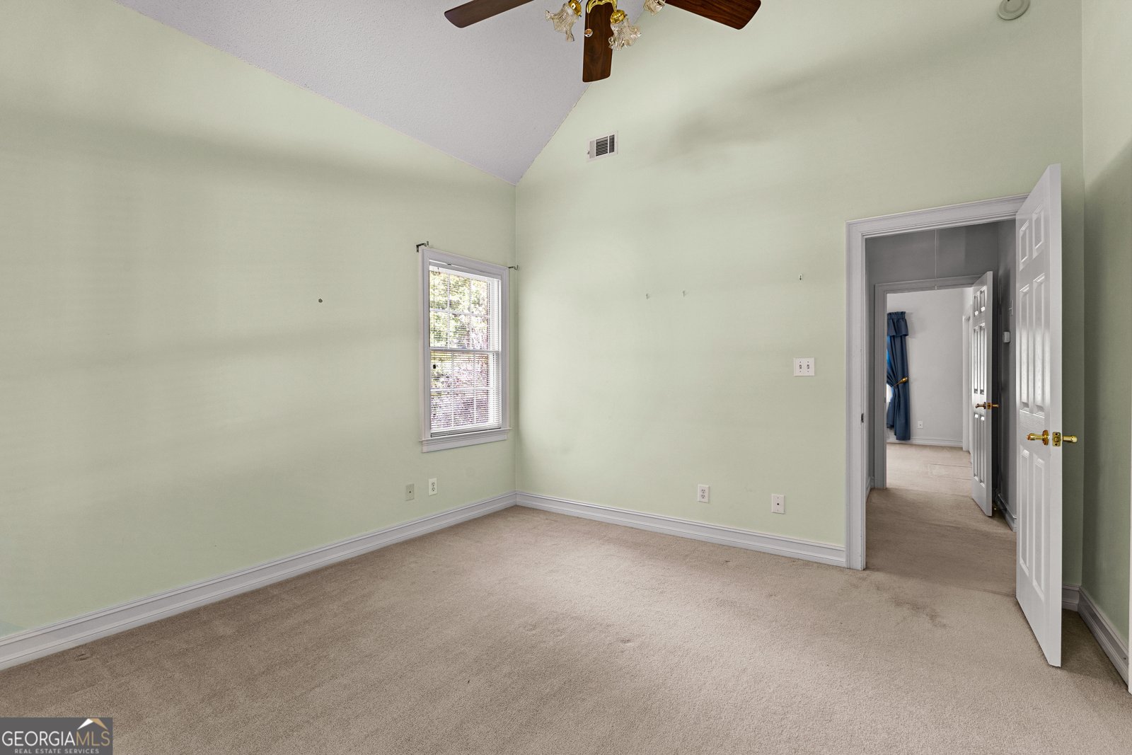100 Moonview Place Fayetteville - 18