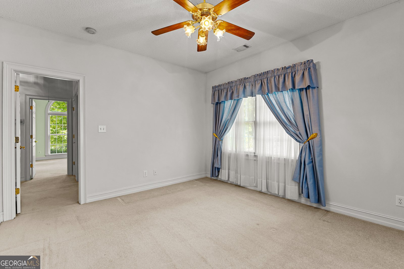 100 Moonview Place Fayetteville - 22